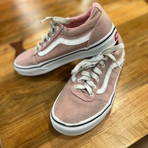 Misses size 4 Vans shoes in used condition